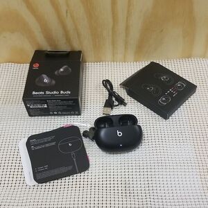 Beats Studio Buds ( Black)Brand new/Never used.